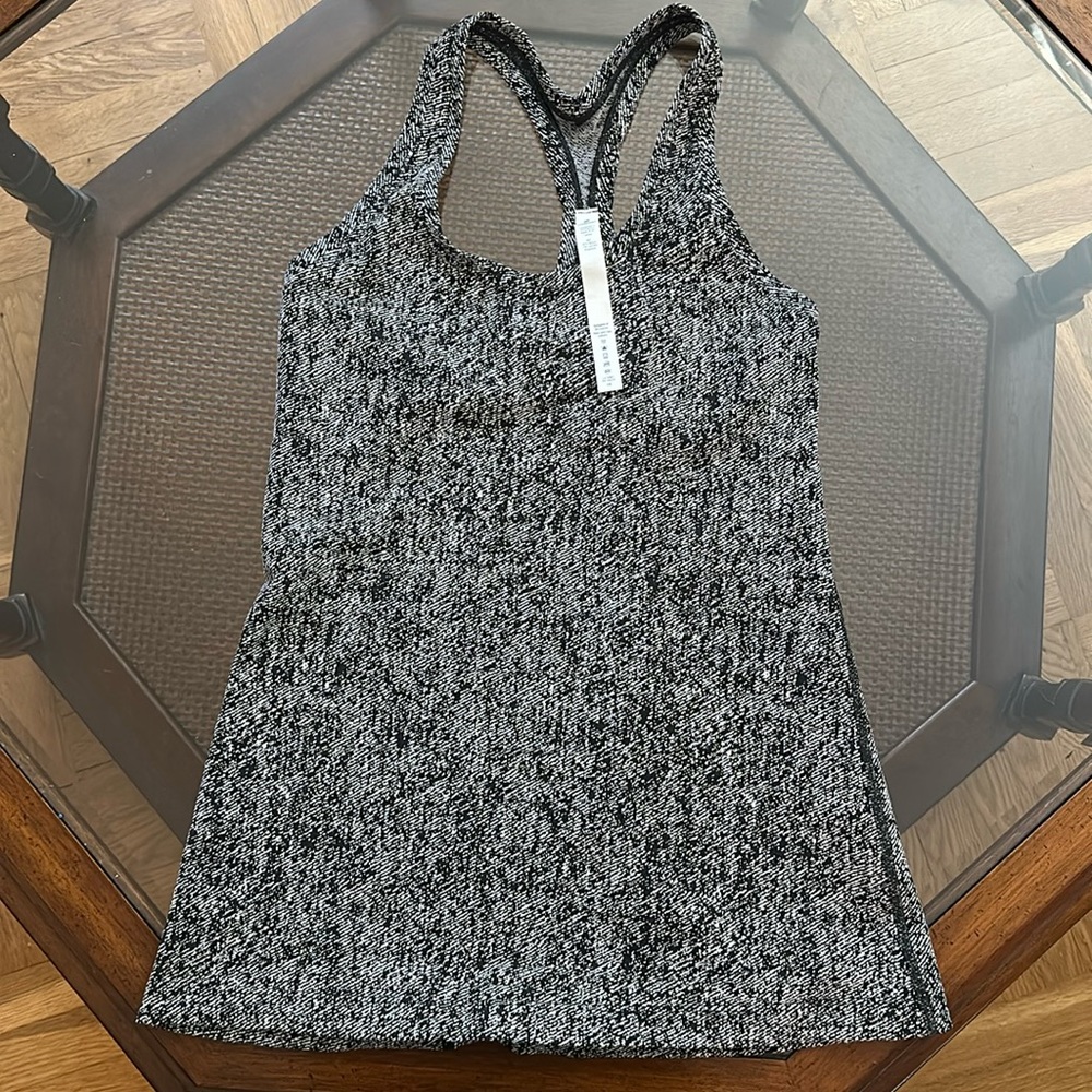 Lululemon Women’s Swiftly Tech Razorback Tank Top